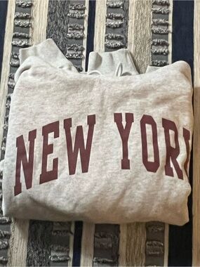 Brandy Melville NEW YORK Hoodie